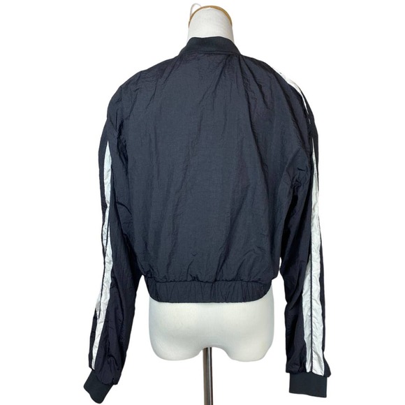 Ellesse Cropped Black Zip Up Track Jacket - Picture 2 of 9
